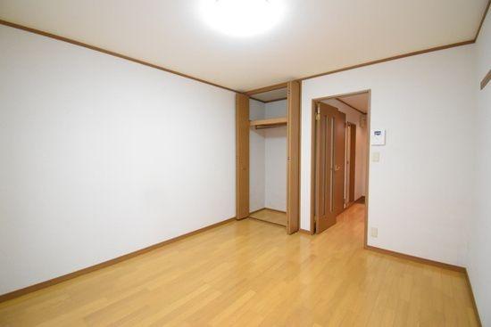 川崎市中原区苅宿のアパート