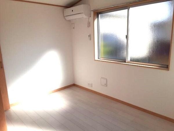 川崎市高津区子母口のアパート