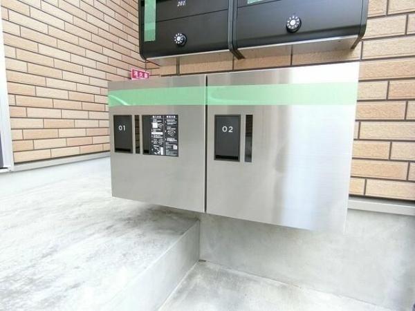 横浜市神奈川区三ツ沢東町のアパート