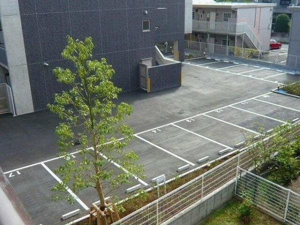 川崎市中原区上小田中１丁目のマンション