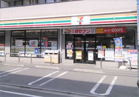 川崎市中原区下小田中１丁目のマンション(セブンイレブン川崎中原店)