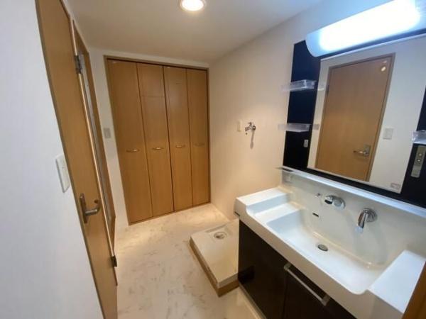 川崎市高津区末長１丁目のマンション