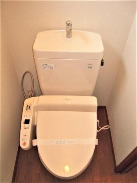 川崎市高津区久末のテラスハウス