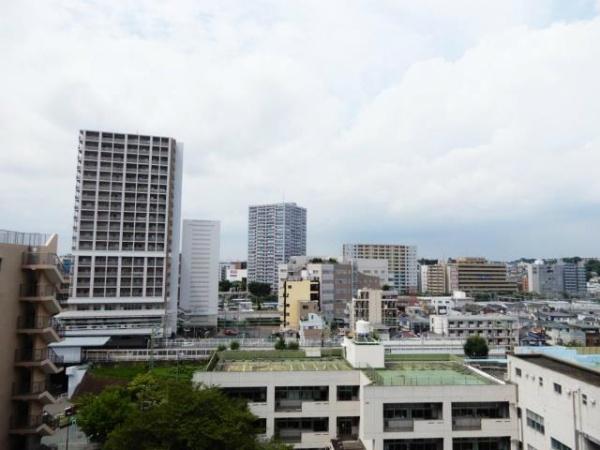 横浜市神奈川区東神奈川２丁目のマンション