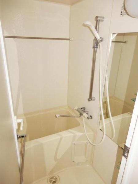 横浜市神奈川区東神奈川２丁目のマンション