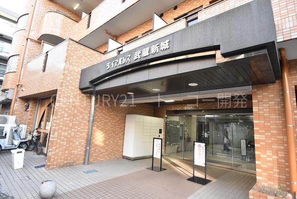 川崎市中原区上新城２丁目のマンション