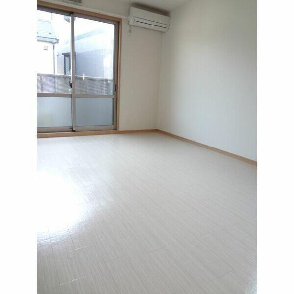 川崎市中原区中丸子のアパート