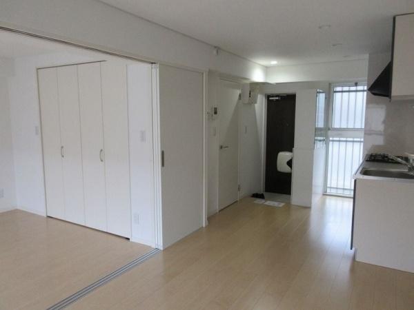 川崎市高津区新作１丁目のマンション