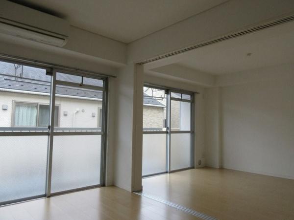 川崎市高津区新作１丁目のマンション