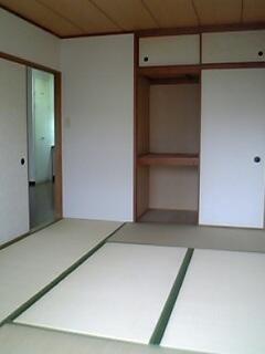 プレシアスムラタ
