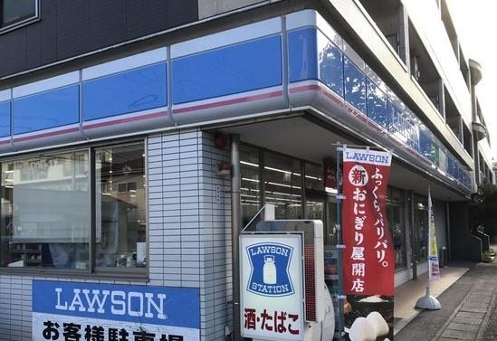 ガーデンビィラ参番館(ローソン菅馬場一丁目店)