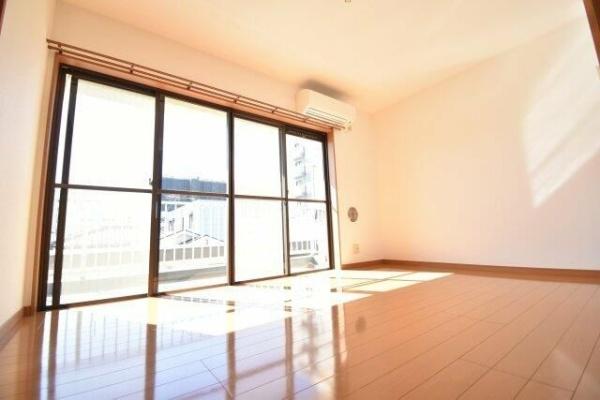 川崎市中原区苅宿のマンション