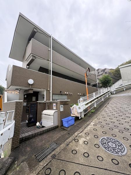 川崎市高津区久本1丁目のマンション