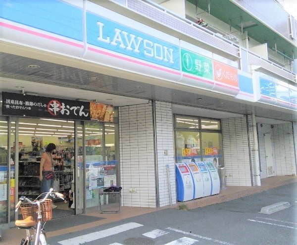 横浜市港北区師岡町のテラスハウス(ローソン港北師岡店)