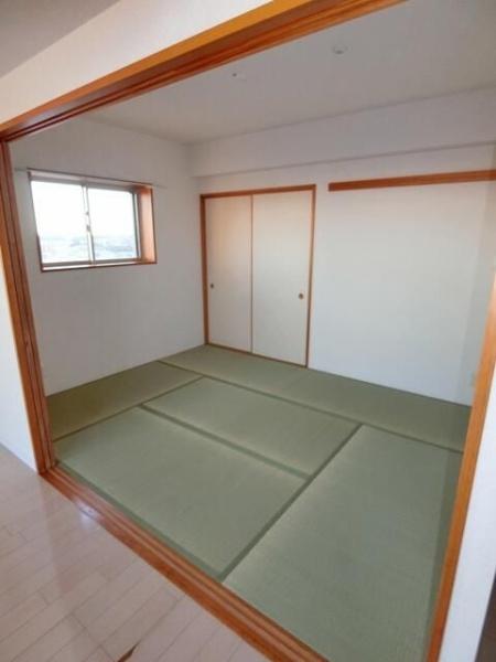 プロムナード新城