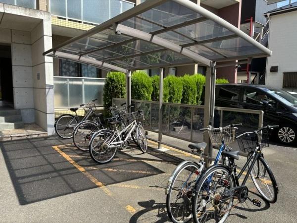 川崎市中原区下新城２丁目のマンション