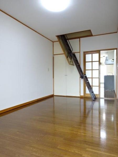 エクセレントハイツ岸谷