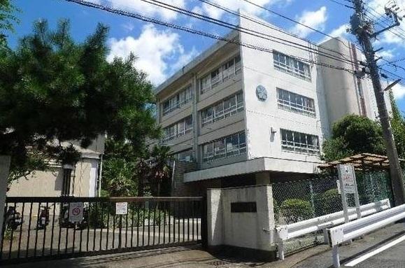 横浜市都筑区牛久保町の貸家(川崎市立西有馬小学校)