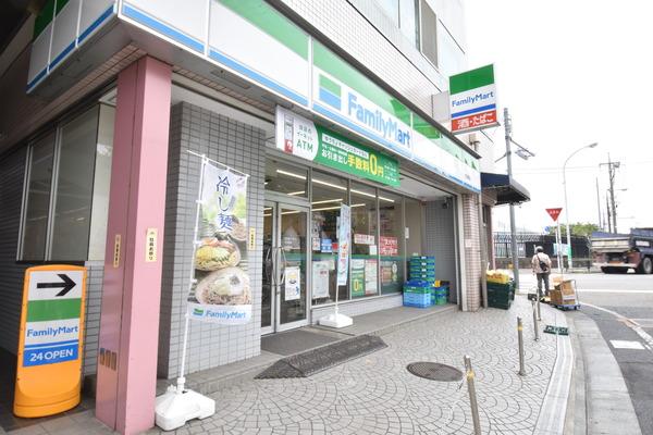 ドルチェ和泉(ファミリーマート朝日生命代田橋ビル店)