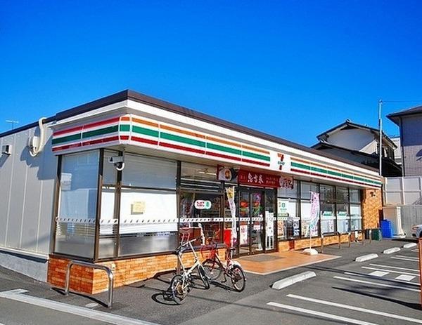 コンフォートビラ茅ヶ崎(セブンイレブン茅ヶ崎出口町店)