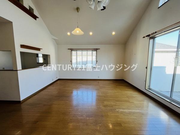 鵠沼松が岡貸家