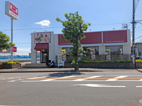 立石貸家(不二家 善行店)