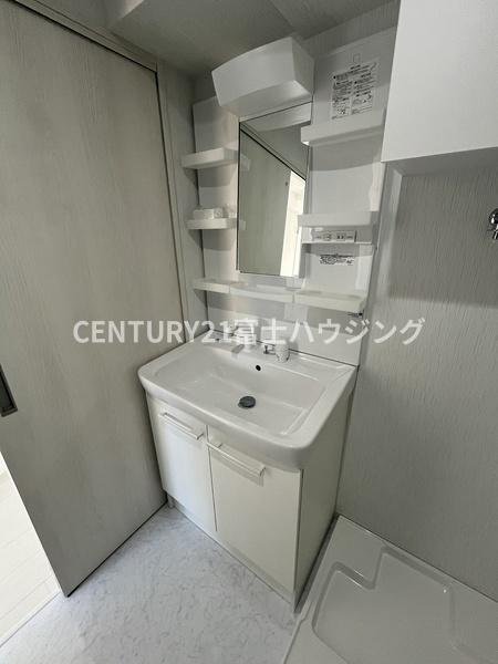 コンブロンビル