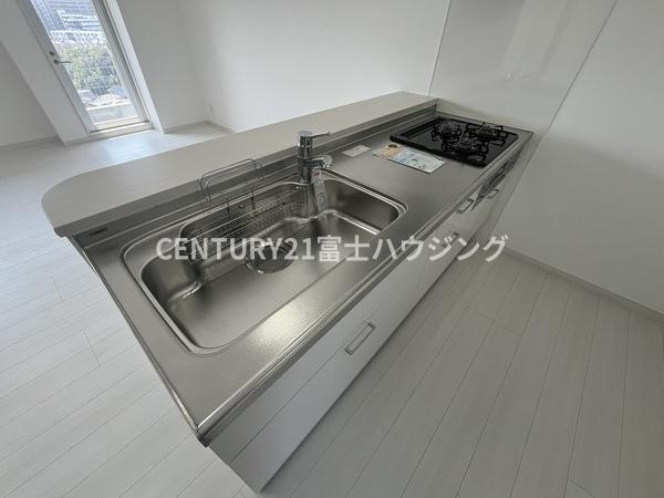 コンブロンビル