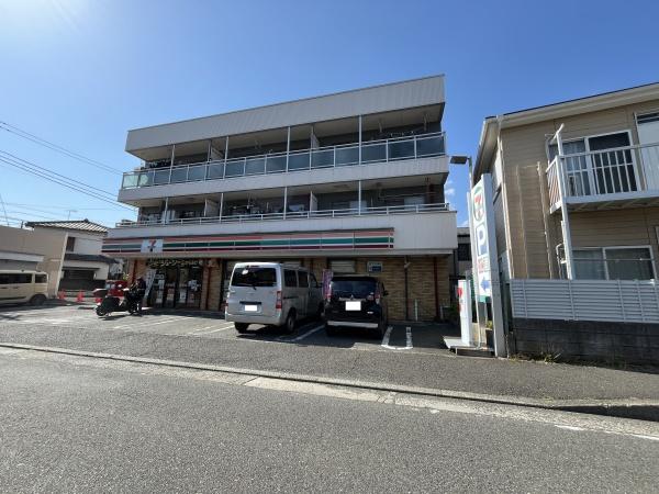 岩瀬貸家(セブンイレブン鎌倉岩瀬北店)