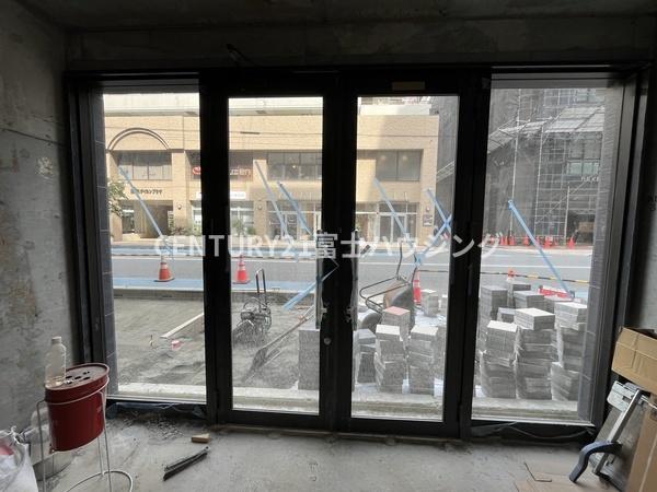 FJナインフロアビル(玄関)