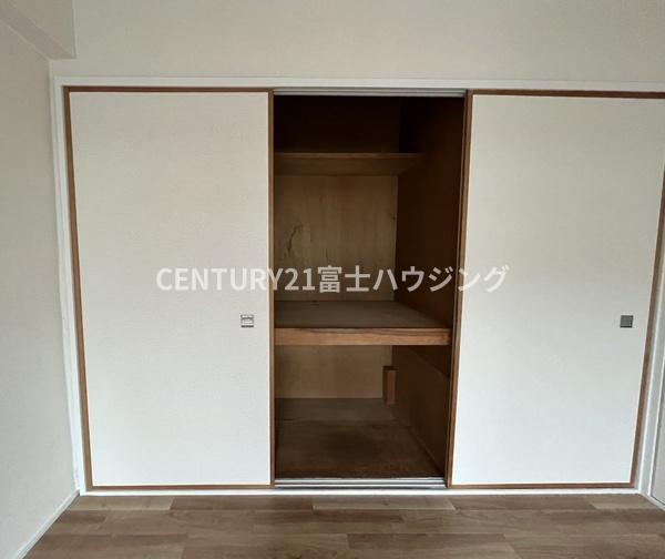 ドルフ磯子(収納)