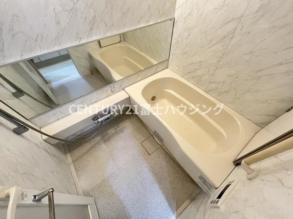 ガーデンアソシエK棟(バス)