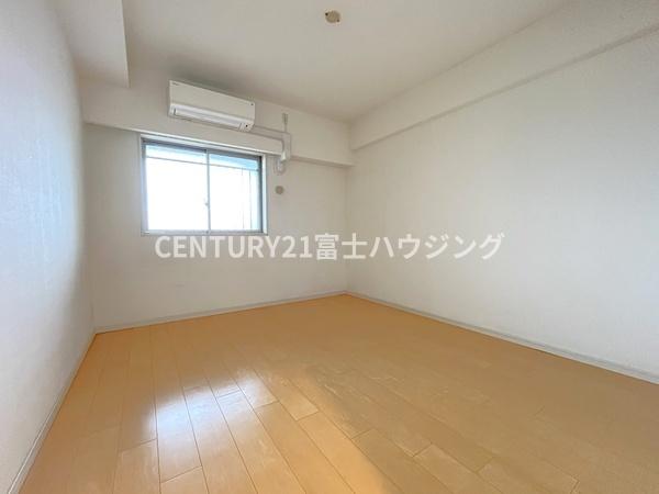 ガーデンアソシエK棟(洋室)