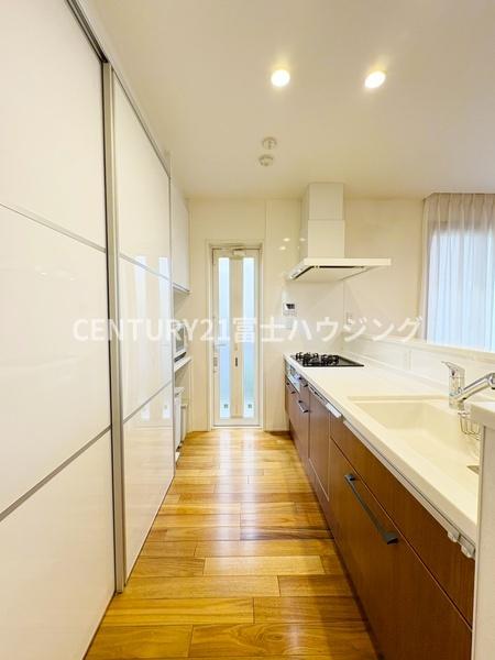 鵠沼松が岡４丁目戸建