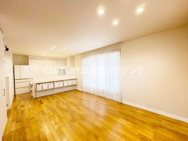 鵠沼松が岡４丁目戸建