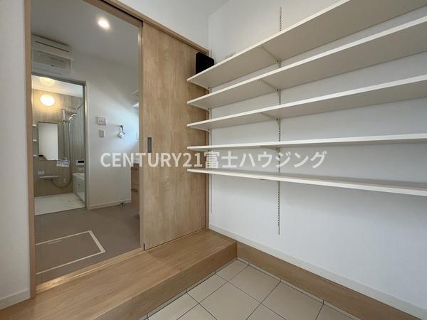 コリーヌ港南台