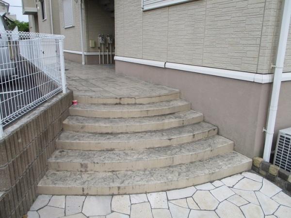 アンソレイエ　西館