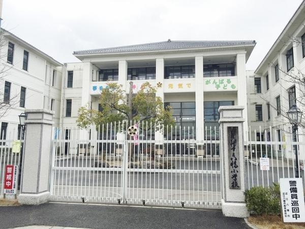 近江八幡市出町　貸家(近江八幡市立八幡小学校)