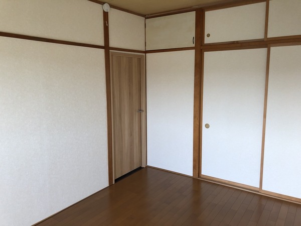 コンフォルト山下