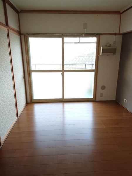 コンフォルト山下
