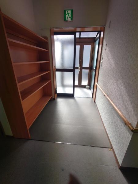 石巻市南中里３丁目の店舗（建物一部）