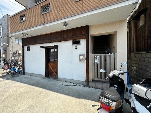 枚方市北中振２丁目の店舗付住宅