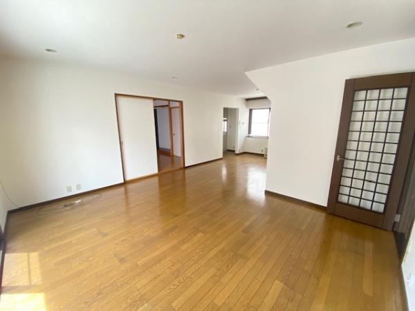 寝屋川市菅相塚町の貸家