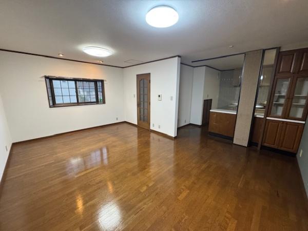 枚方市南中振１丁目　戸建