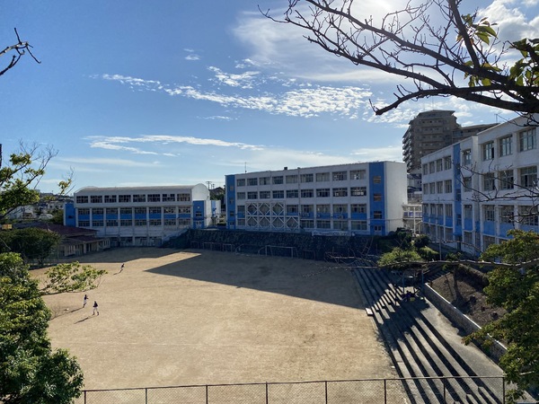 東垂水住宅7号棟(塩屋中学校)