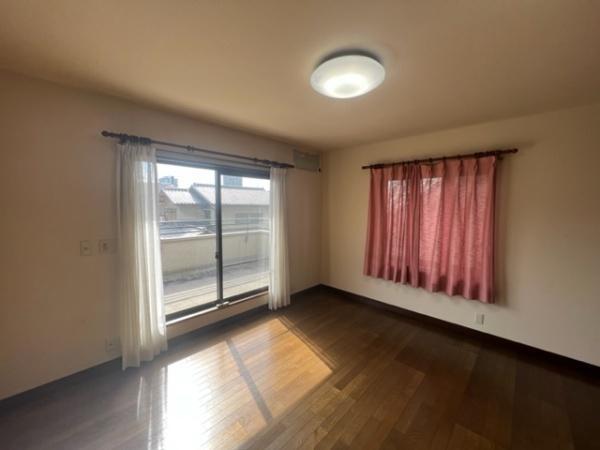 枚方市香里園山之手町　貸家