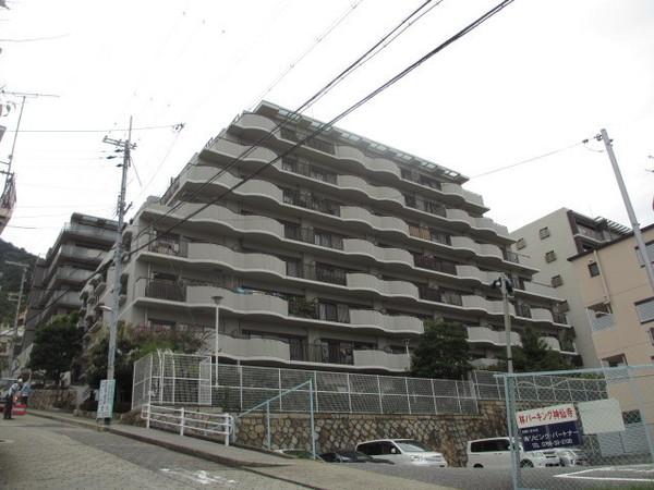 神戸市中央区神仙寺通３丁目のマンション