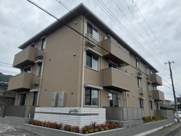 エレナ本山