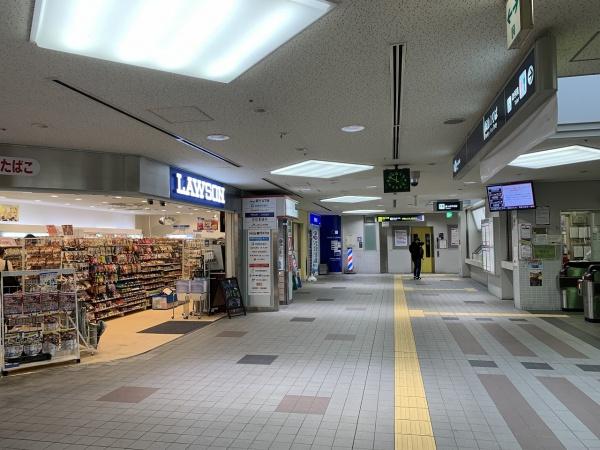 シャトー六甲(ローソンHA阪急六甲店)