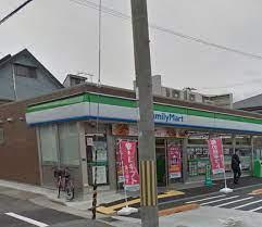 ツキ(ファミリーマート長田久保町店)